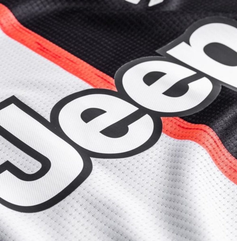 Juventus Home Shirt 2019/20 Authentic - Image 5