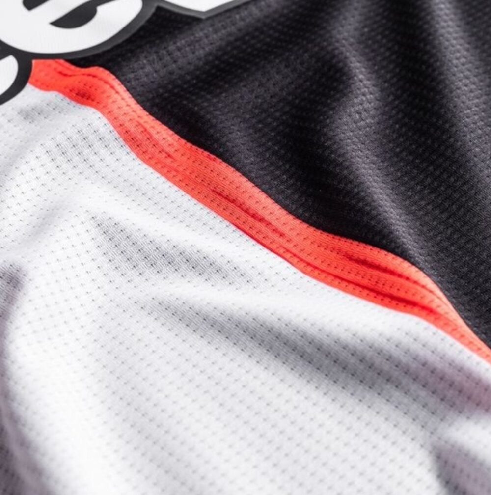 Juventus Home Shirt 2019/20 Authentic - Image 6