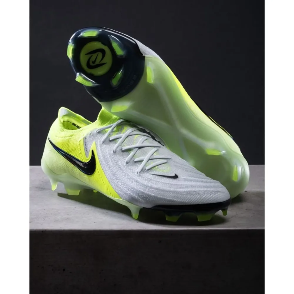 Nike Phantom GX II Elite FG Mad Voltage - Metallic Silver/Black/Volt - Image 2
